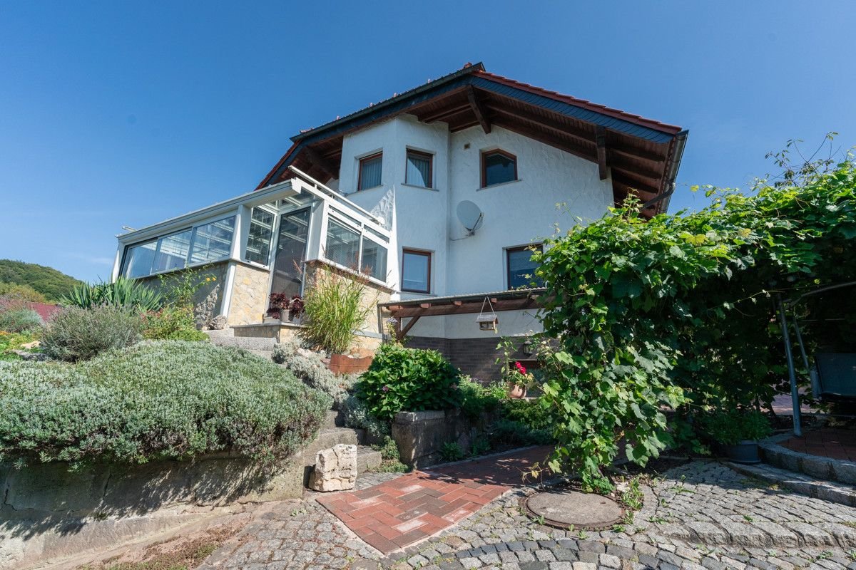 Einfamilienhaus zum Kauf 398.000 € 7 Zimmer 219,4 m²<br/>Wohnfläche 956 m²<br/>Grundstück Crock Auengrund Crock 98673