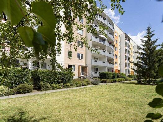 Studio zur Miete 243 € 1 Zimmer 32,6 m² 4. Geschoss frei ab 01.04.2026 Binzer Straße 8 Lausen-Grünau Leipzig 04207