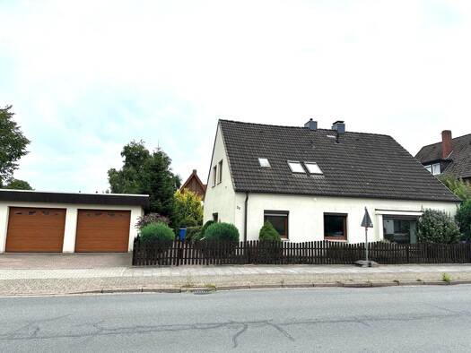 Mehrfamilienhaus zum Kauf 375.000 € 8 Zimmer 200 m² 719 m² Grundstück Iprump/Stickgras Delmenhorst 27751