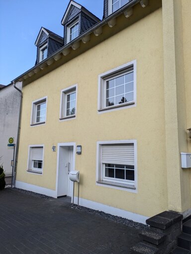 Einfamilienhaus zur Miete 1.195 € 7 Zimmer 157 m² frei ab sofort Moselstraße Fastrau Fell 54341