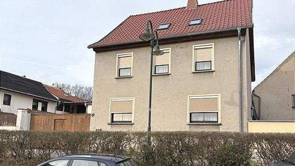 Einfamilienhaus zum Kauf 70.000 € 6 Zimmer 120 m² 1.630 m² Grundstück frei ab sofort Hauteroda 06577
