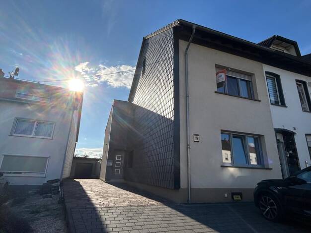 Doppelhaushälfte zum Kauf 190.000 € 6 Zimmer 162 m² 416 m² Grundstück Ensdorf 66806