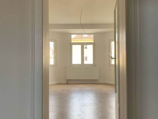 Wohnung zur Miete 1.100 € 3 Zimmer 92 m² Geschoss 3/4 frei ab sofort Wodanstraße 39 Gleißhammer Nürnberg 90461