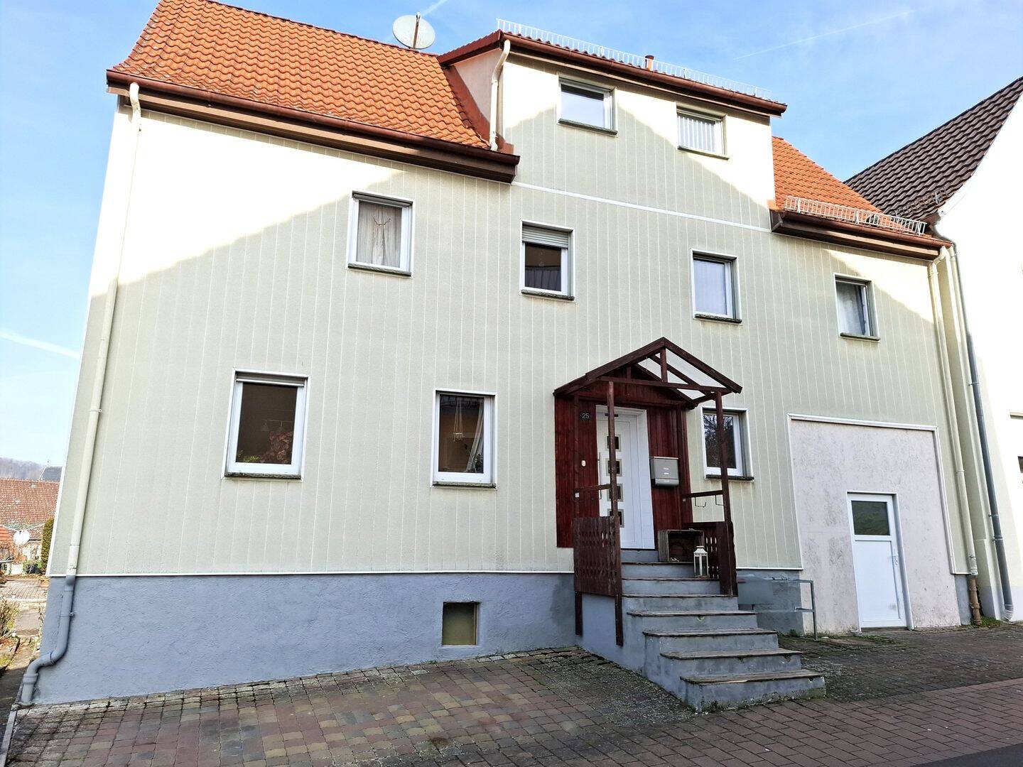 Immobilie in Igersheim - Älteres Wohnhaus in einer Anliegerstraße im Wohngebiet Igersheim - Bild 3