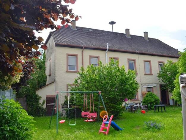 Mehrfamilienhaus zum Kauf 8 Zimmer 248 m² 3.107 m² Grundstück Dirmstein 67246