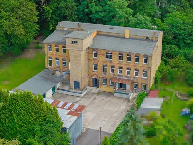 Mehrfamilienhaus zum Kauf als Kapitalanlage geeignet 895.000 € 18 Zimmer 1.001,7 m² 1.785 m² Grundstück Eberswalde Eberswalde 16225