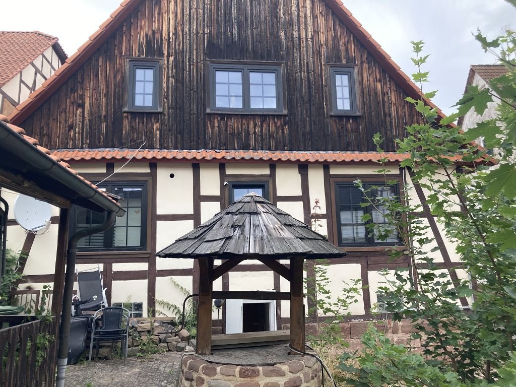 Mehrfamilienhaus zum Kauf 200.000 € 10 Zimmer 395 m²<br/>Wohnfläche 122 m²<br/>Grundstück Ehringen Volkmarsen 34471