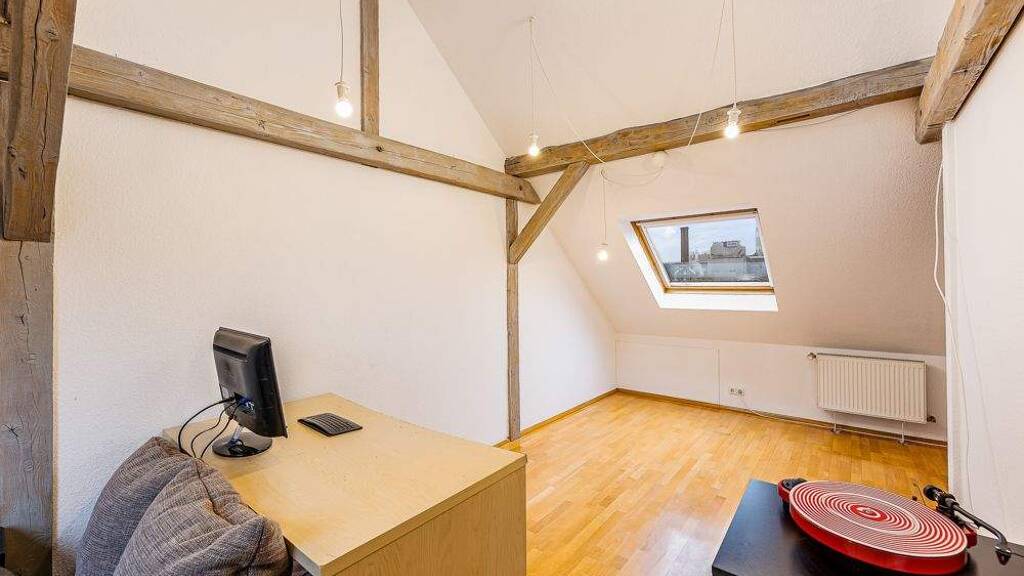 Wohnung zum Kauf 245.000 € 2,5 Zimmer 60,2 m² 5. Geschoss Bad Cannstatt Stuttgart 70372