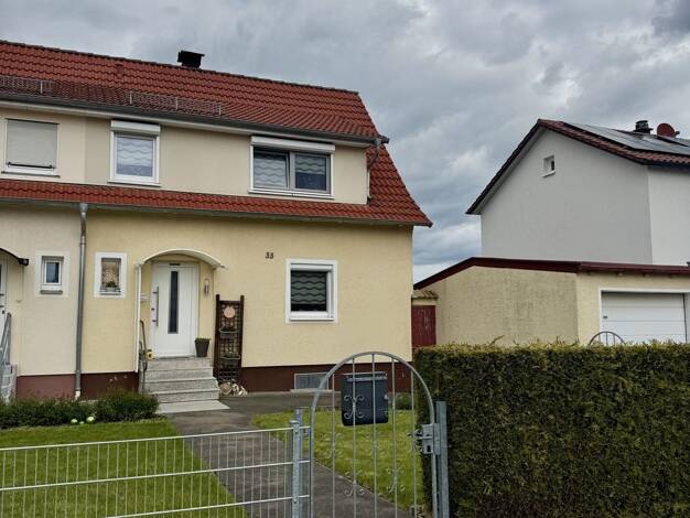 Doppelhaushälfte zum Kauf 299.000 € 4 Zimmer 85 m² 302 m² Grundstück frei ab sofort Trossingen Trossingen 78647
