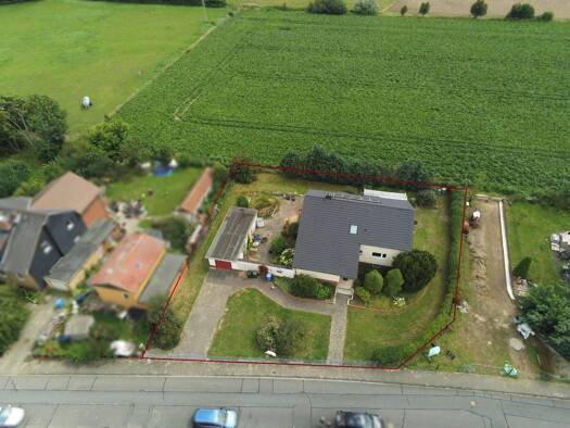 Einfamilienhaus zum Kauf 228.000 € 5 Zimmer 175 m² 1.214 m² Grundstück Meinkot Velpke 38458