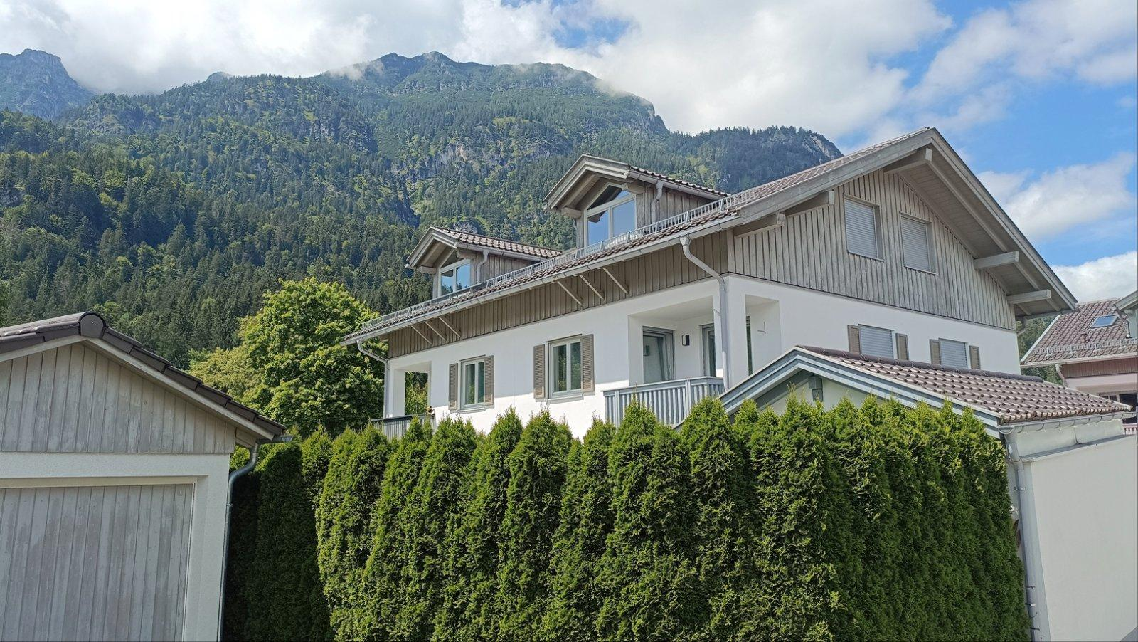 Doppelhaushälfte zum Kauf 1.450.000 € 5 Zimmer 177 m²<br/>Wohnfläche 284 m²<br/>Grundstück Garmisch Garmisch-Partenkirchen 82467