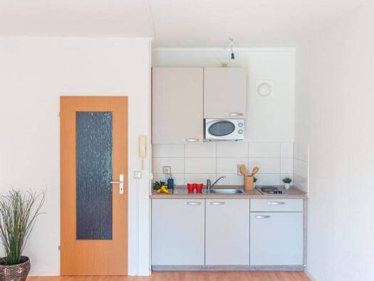 Studio zur Miete 193 € 1 Zimmer 28,9 m² 3. Geschoss frei ab 01.06.2026 Annaberger Str. 19 Zentrum Chemnitz 09111