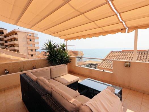 Villa zum Kauf 445.000 € 4 Zimmer 191 m² Torrevieja, Alicante