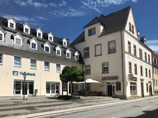 Wohnung zur Miete 285 € 2 Zimmer 62,1 m² Dachgeschoss, 3. Geschoss Löbauer Straße 14, 14a, 14b Herrnhut Herrnhut 02747
