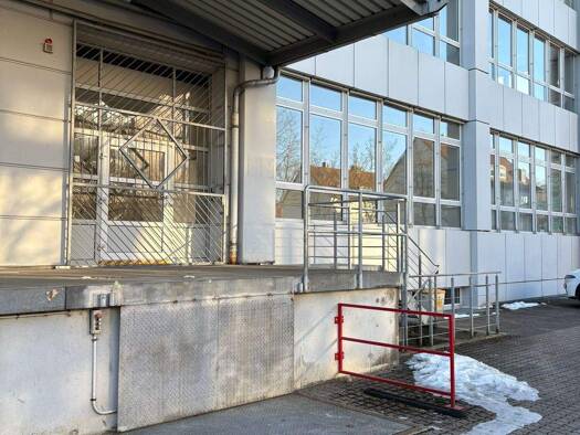 Büro zur Miete provisionsfrei 8 € 1 Zimmer 288 m² Bürofläche Hofer Straße 1 Ramersdorf-Perlach München 81737