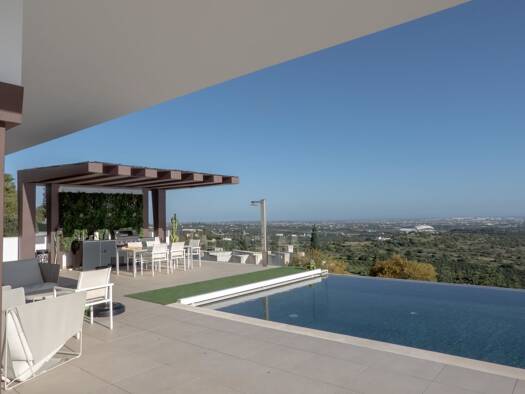 Haus zum Kauf 2.890.000 € 595 m² 1.692 m² Grundstück Santa Bárbara De Nexe 8005