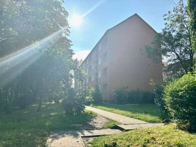 Wohnung zur Miete 360 € 3 Zimmer 59,9 m² 1. Geschoss Johannes-R.-Becher-Straße 3 Weißenfels Weißenfels 06667