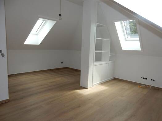 Immobilie zur Miete 800 € 3 Zimmer 90 m² frei ab sofort Unterneustadt Kassel 34123