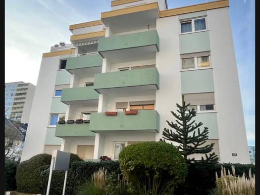 Wohnung zur Miete 900 € 2 Zimmer 62 m² Geschoss 2/5 frei ab sofort Goethestraße 134 Bischofsheim Maintal 63477