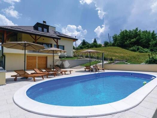 Haus zum Kauf 588.000 € 5 Zimmer 267 m² Starjak, Brezovica Brezovica