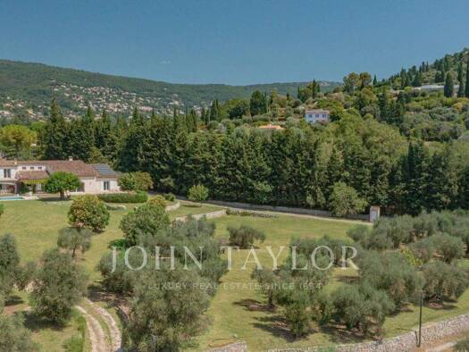 Villa zum Kauf 2.290.000 € 8 Zimmer 409,6 m² 8.210 m² Grundstück Saint Mathieu Grasse 06130