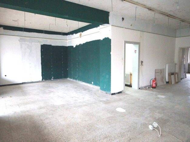 Laden zur Miete 950 € 107 m² Verkaufsfläche Gartenstadt Krefeld / Gartenstadt 47829