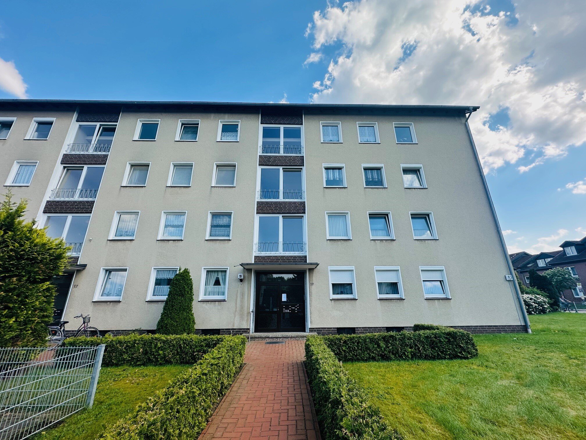 Wohnung zum Kauf 99.000 € 3 Zimmer 81 m²<br/>Wohnfläche 2.<br/>Geschoss Fallingbostel Bad Fallingbostel 29683