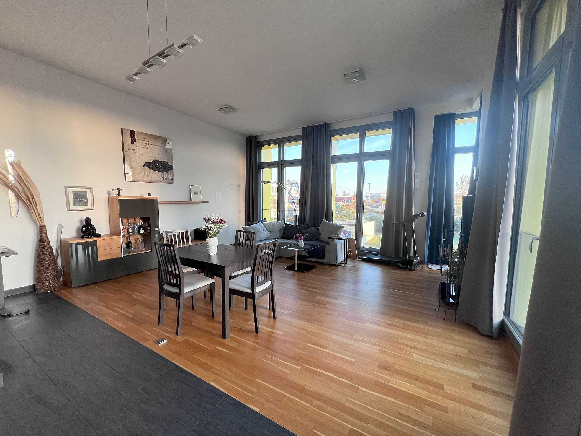 Loft zur Miete 1.848 € 2,5 Zimmer 78 m²<br/>Wohnfläche 1.<br/>Geschoss 15.12.2024<br/>Verfügbarkeit Osthafenplatz 4 Ostend Frankfurt am Main 60314