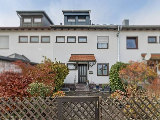 Reihenmittelhaus zum Kauf 399.000 € 5 Zimmer 130 m² 182 m² Grundstück Dinkelsbühl 91550
