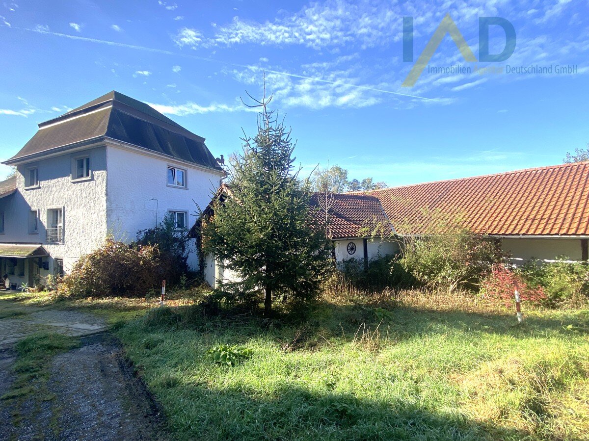 Mehrfamilienhaus zum Kauf 449.000 € 24 Zimmer 333 m²<br/>Wohnfläche 32.000 m²<br/>Grundstück Leoprechting Hutthurm 94116