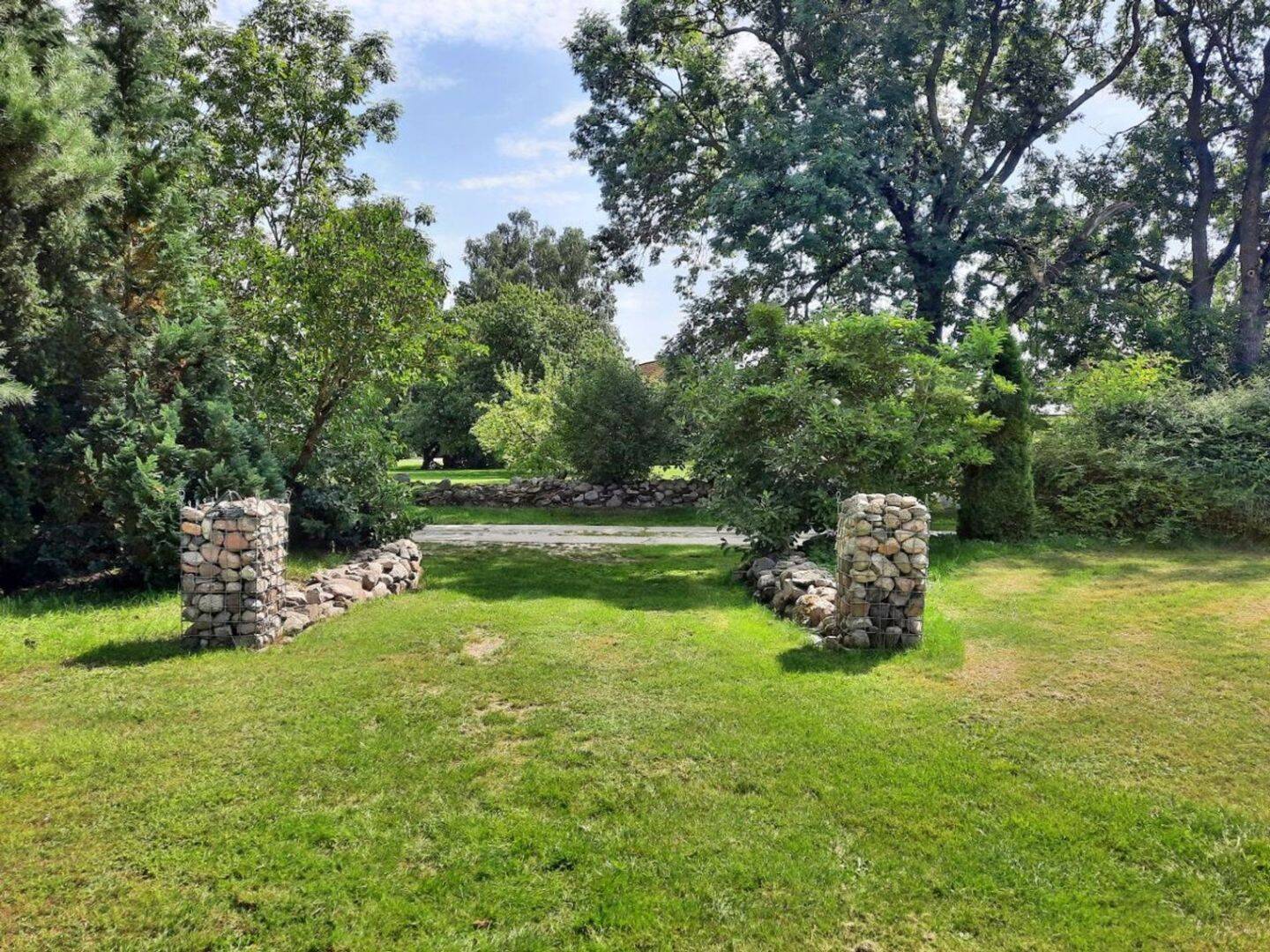 Immobilie in Sarnow - Unglaublich günstig ! Großes Haus mit 2 Wohneinheiten in Sarnow zu verkaufen - Bild 4