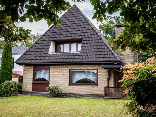Einfamilienhaus zum Kauf 497.600 € 7 Zimmer 211 m² 927 m² Grundstück Varrel Stuhr 28816
