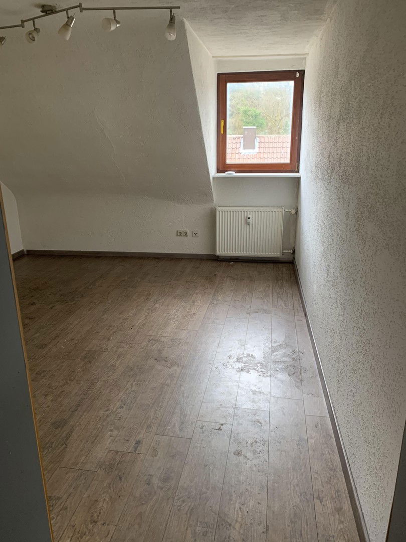 WG-Zimmer zur Miete Wohnen auf Zeit 290 € 15 m²<br/>Wohnfläche Hirsauerstrasse 113 Südoststadt - Stadtviertel 063 Pforzheim Weisenstein 75175