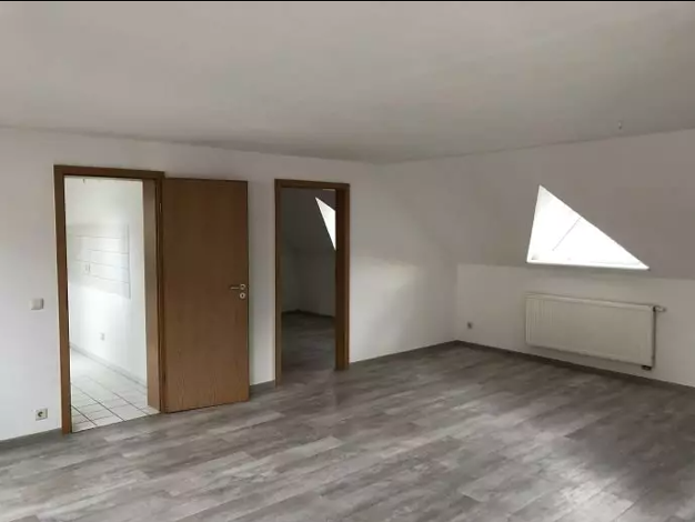 Wohnung zur Miete 550 € 3 Zimmer 74 m² 2. Geschoss frei ab 01.06.2026 Schkeuditz 04435