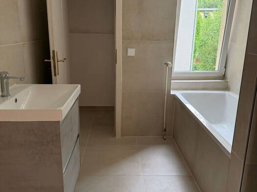 Wohnung zur Miete 868 € 3 Zimmer 62 m² Geschoss 1/4 frei ab sofort Paulsstadt Schwerin 19053