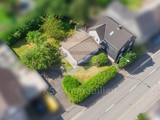 Einfamilienhaus zum Kauf 269.000 € 7 Zimmer 167,1 m² 670 m² Grundstück Waldbröl Waldbröl 51545