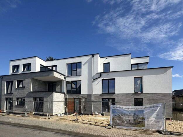 Wohnung zum Kauf - Erstbezug provisionsfrei 545.850 € 3 Zimmer 138,2 m² 1. Geschoss frei ab 01.06.2026 Justinastraße 37 Güsten Jülich 52428