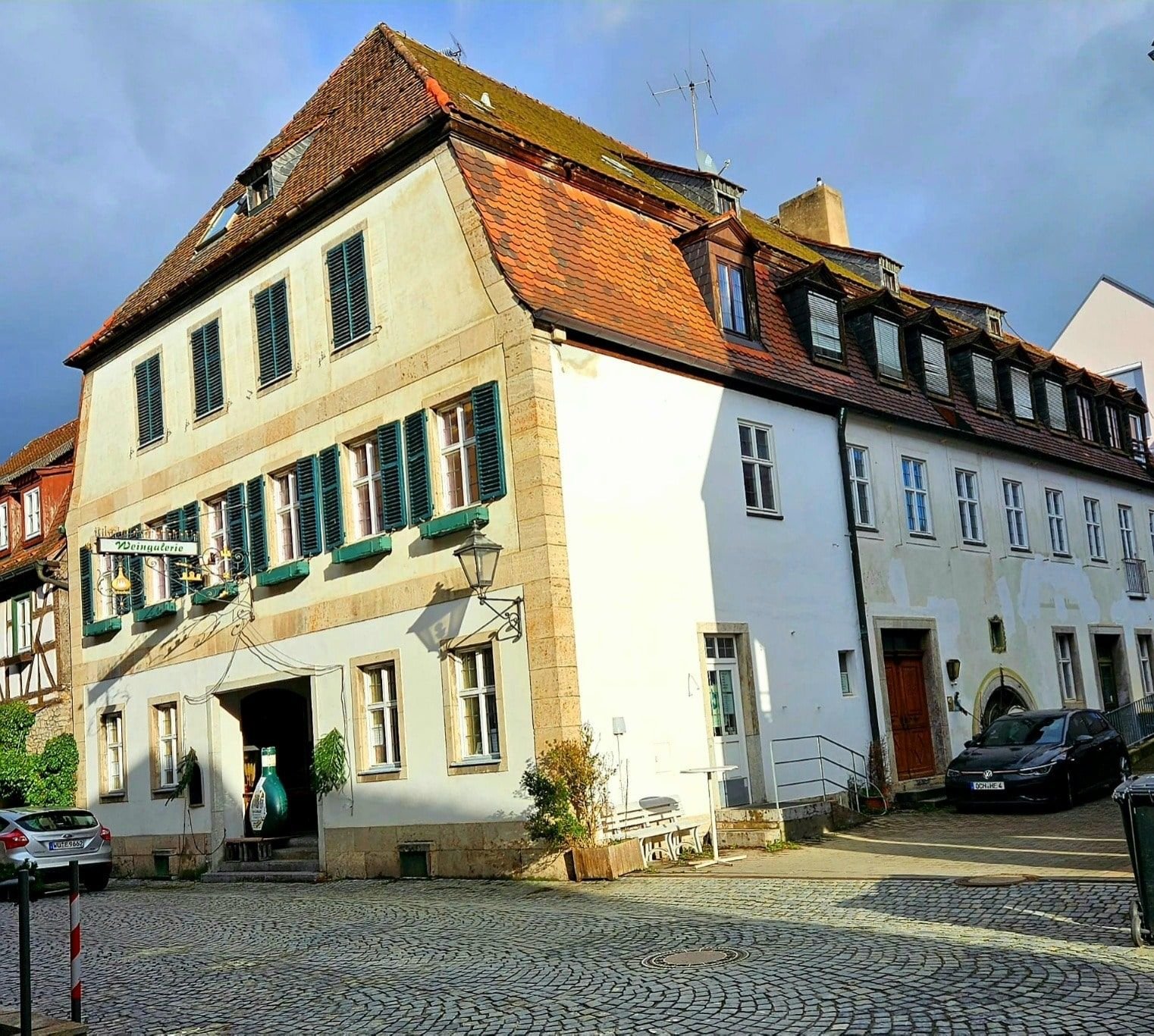 Mehrfamilienhaus zum Kauf 895.000 € 11 Zimmer 750 m²<br/>Wohnfläche 344 m²<br/>Grundstück Sommerhausen 97286