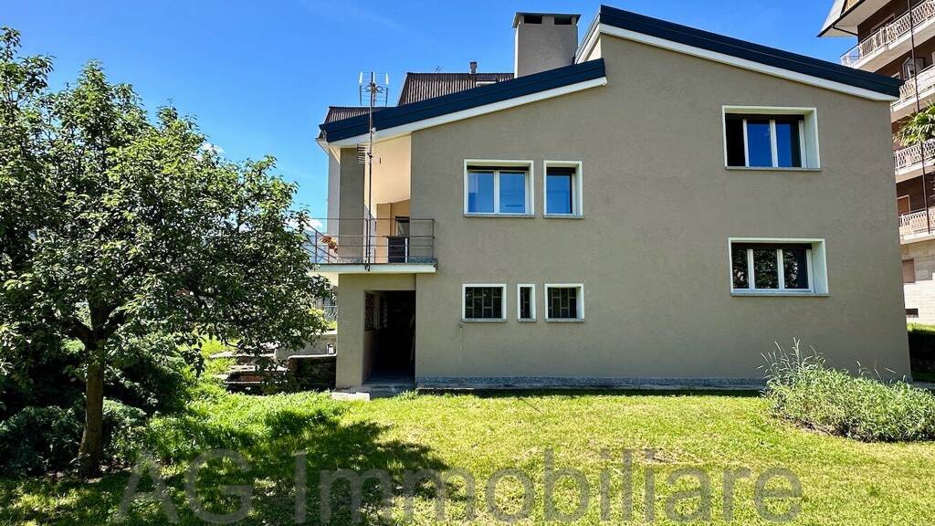 Einfamilienhaus zum Kauf 295.000 € 4 Zimmer 170 m² 1.000 m² Grundstück frei ab sofort via Lossetti Mandelli Vogogna