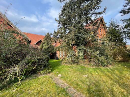 Bauernhaus zum Kauf 270.000 € 12 Zimmer 375 m² 13.119 m² Grundstück Dorfstraße 39 Niedernwöhren Niedernwöhren 31712