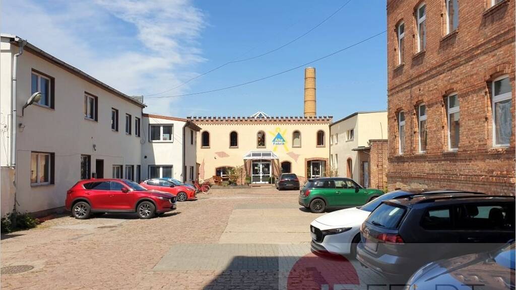 Haus zum Kauf 395.000 € 67 Zimmer 971 m² 3.437 m² Grundstück Köthen Köthen (Anhalt) 06366