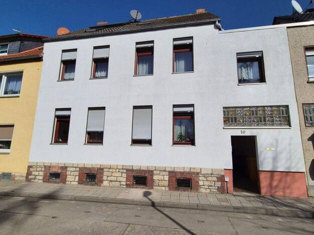 Reihenmittelhaus zum Kauf 132.000 € 7 Zimmer 161 m² 328 m² Grundstück frei ab sofort Hüttensteig 10 Wegeleben Wegeleben 38828