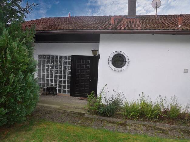 Einfamilienhaus zum Kauf 345.000 € 5 Zimmer 183 m² 1.424 m² Grundstück Neuhaus Hohenberg an der Eger 95691