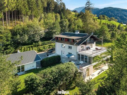 Villa zum Kauf 9 Zimmer 286 m² 1.015 m² Grundstück Volders 6111