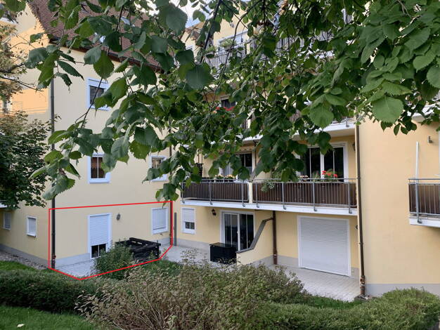 Terrassenwohnung zur Miete 275 € 2 Zimmer 53 m² Grimmaische Straße 58 Döbeln 04720