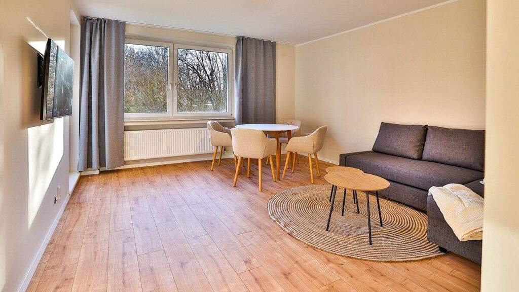 Wohnung zur Miete Wohnen auf Zeit 1.399 € 3 Zimmer 65 m² Brake 26919
