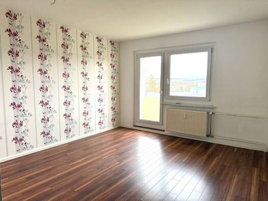 Wohnung zur Miete 285 € 3 Zimmer 56,3 m² 4. Geschoss Marie-Curie-Straße 13 Chrieschwitz Plauen 08529
