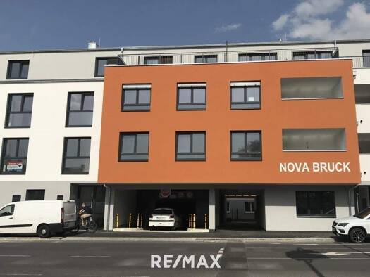 Bürofläche zur Miete 669 € 2 Zimmer 52 m² Bürofläche Bruck an der Leitha 2460