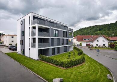 Wohnung zur Miete 1.134 € 3 Zimmer 87,9 m² Geschoss 2/4 frei ab 01.10.2025 Stühlingen Stühlingen 79780
