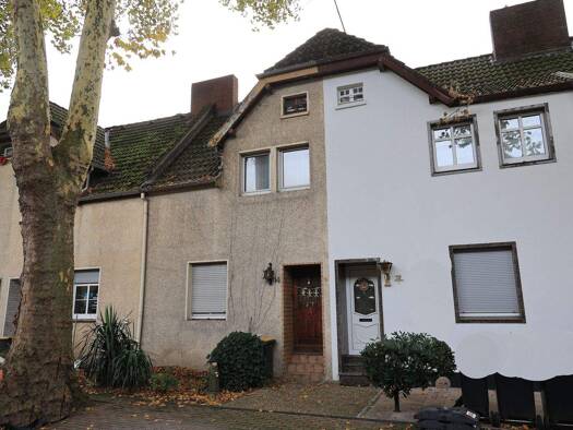 Reihenmittelhaus zum Kauf 139.000 € 4 Zimmer 72 m² 141 m² Grundstück frei ab sofort Barbarastr. 14 Hochemmerich Duisburg 47226